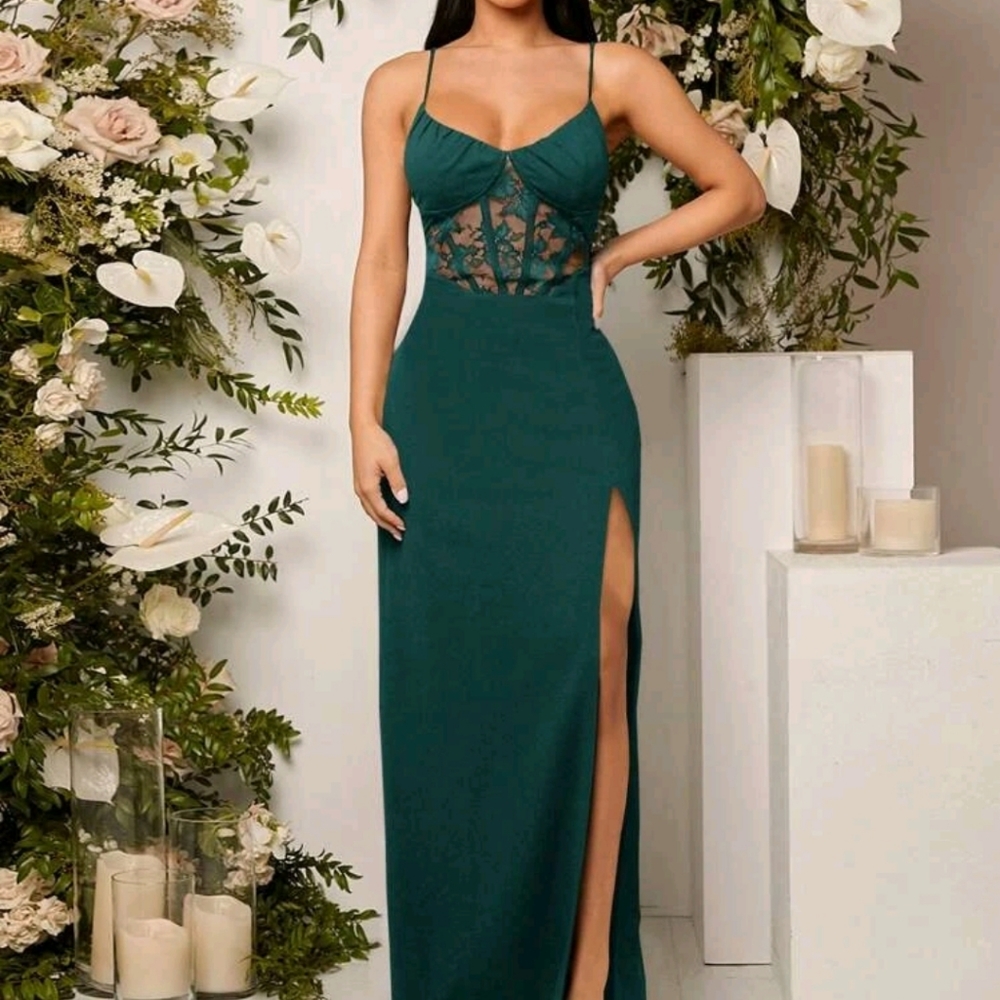Dress - Picture 3 of 4